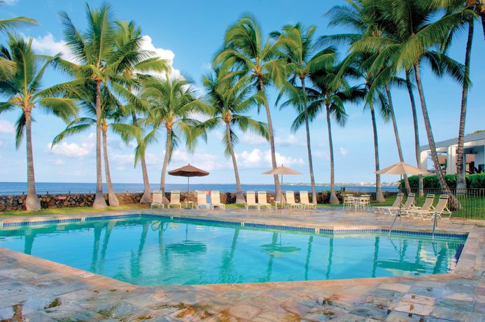 Imagen de la piscina del Hotel Club Wyndham Royal Sea Cliff. Foto 16