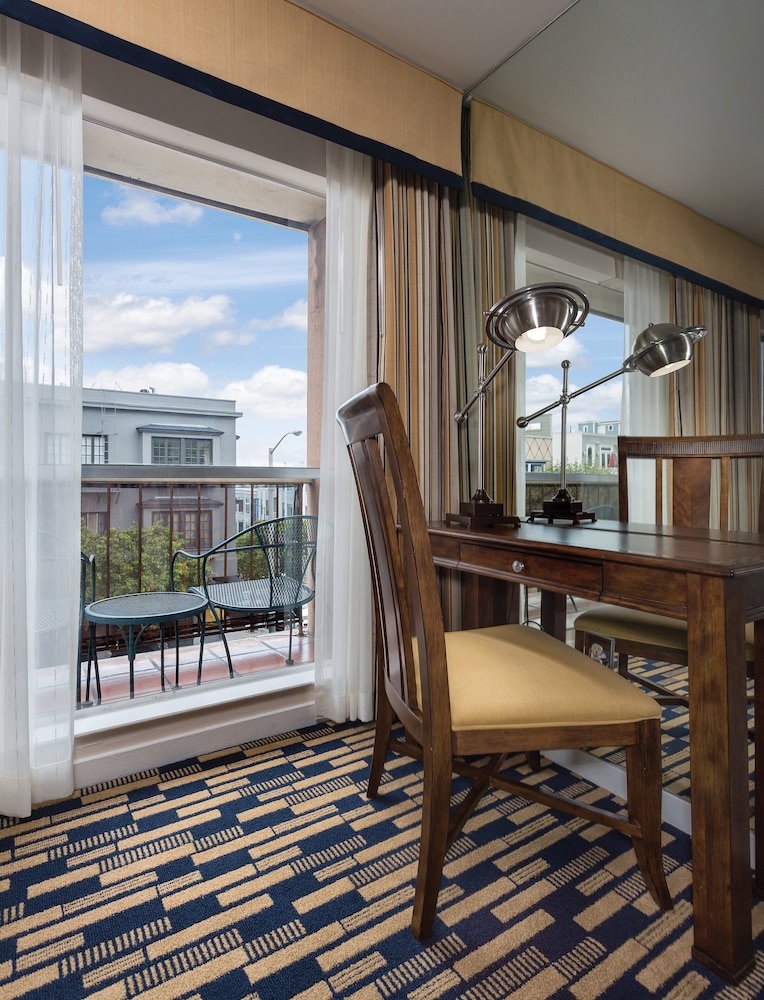 Imagen de la habitación del Hotel Club Wyndham Suites at Fisherman's Wharf. Foto 8