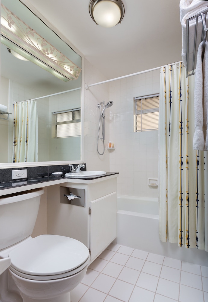 Imagen de la habitación del Hotel Club Wyndham Suites at Fisherman's Wharf. Foto 11