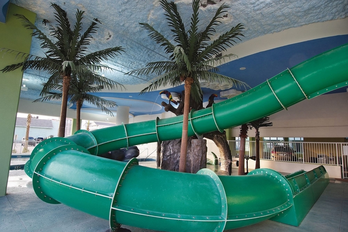 Imagen de la piscina del Hotel Club Wyndham Towers On The Grove. Foto 12