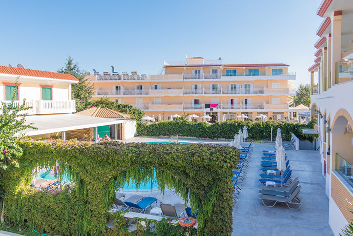 Imagen de los exteriores del Hotel Club Zante Plaza. Foto 5