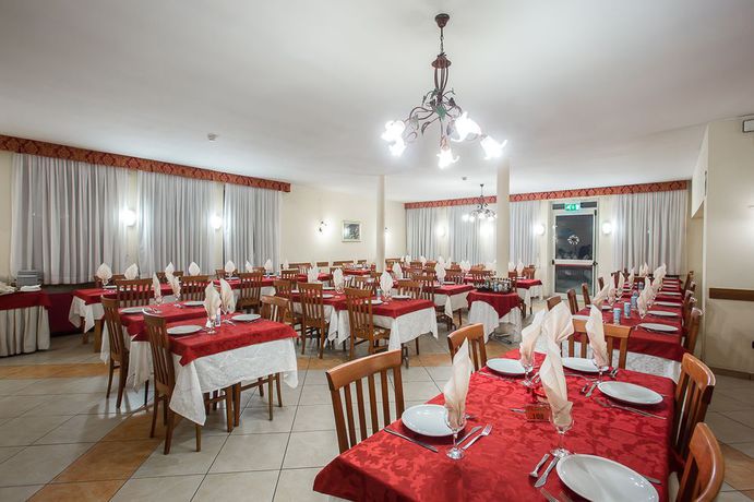 Imagen del bar/restaurante del Hotel Club Zodiaco. Foto 7