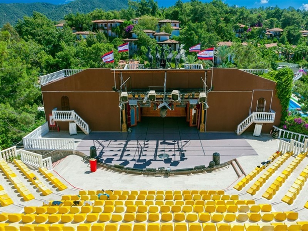 Imagen general del Hotel Club and Letoonia. Foto 5