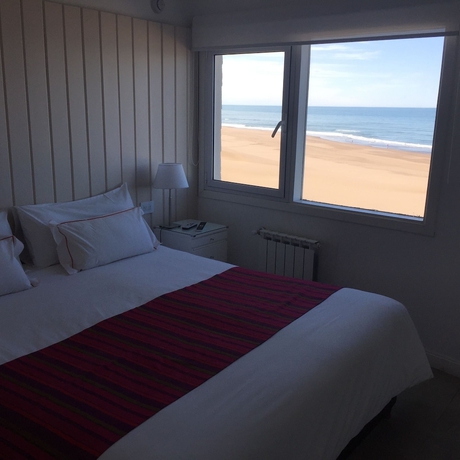 Imagen de la habitación del Hotel Club de Mar Terrazas Cayasta. Foto 6