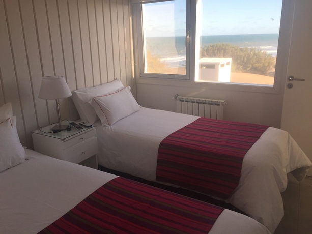 Imagen de la habitación del Hotel Club de Mar Terrazas Cayasta. Foto 7