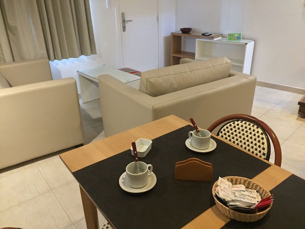 Imagen de la habitación del Hotel Club de Mar Terrazas Cayasta. Foto 15