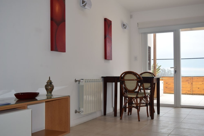 Imagen de la habitación del Hotel Club de Mar Terrazas Cayasta. Foto 16