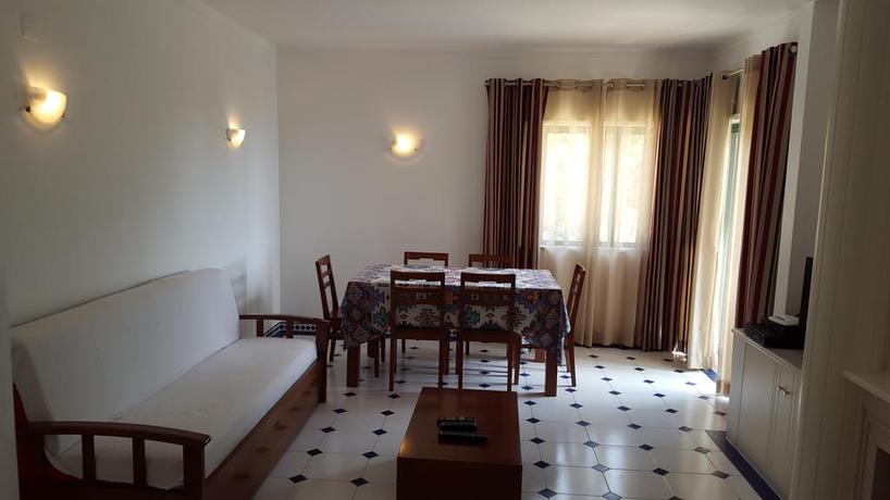 Imagen de los interiores del Hotel Clube Meia Praia. Foto 8