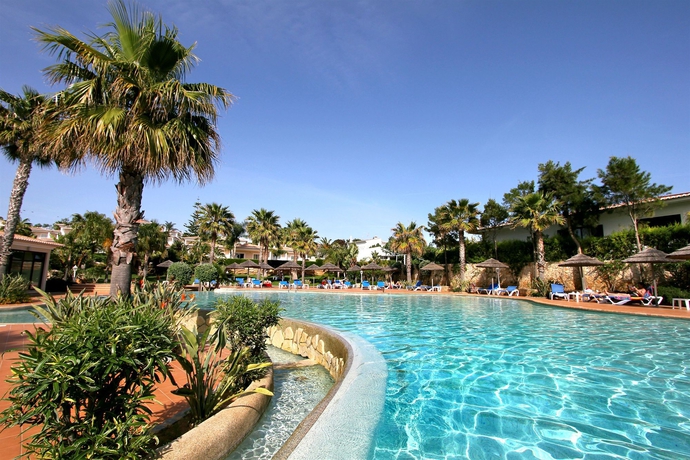 Imagen de la piscina del Hotel Clube Porto Mos. Foto 11