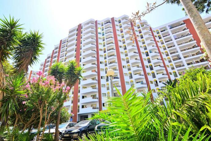 Imagen general del Hotel Clube Praia da Rocha. Foto 13