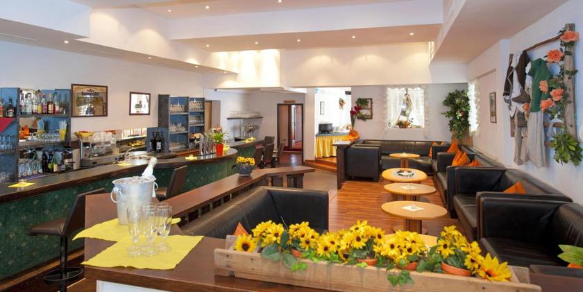Imagen de los interiores del Hotel Clubhotel G&ouml;tzens. Foto 8