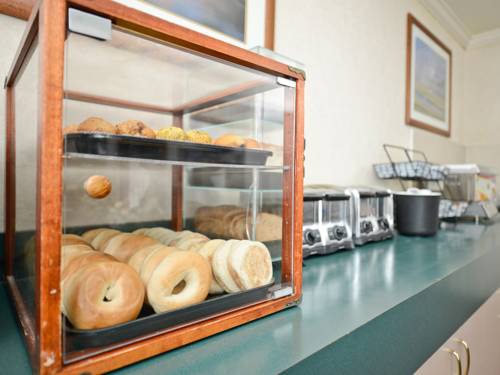 Imagen de la habitación del Hotel Clubhouse Inn. Foto 3