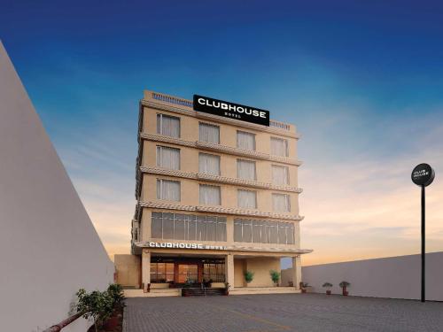 Imagen general del Hotel Clubhouse Morbi, Lalpar. Foto 8