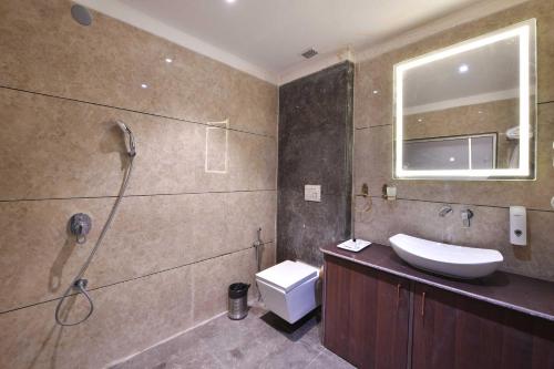 Imagen general del Hotel Clubhouse Morbi, Lalpar. Foto 10