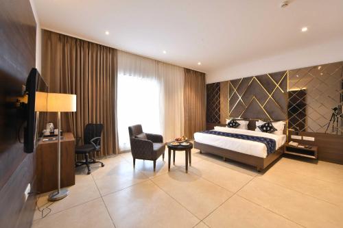 Imagen general del Hotel Clubhouse Morbi, Lalpar. Foto 11