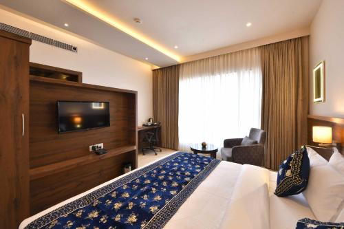 Imagen general del Hotel Clubhouse Morbi, Lalpar. Foto 13