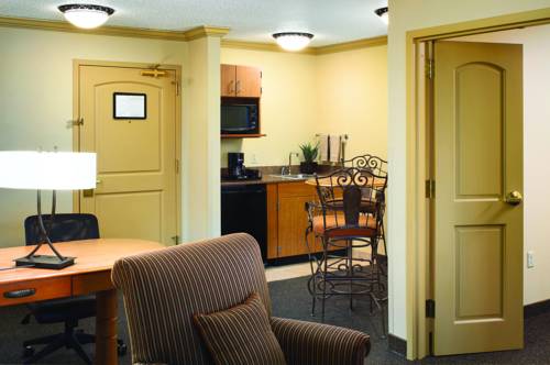 Imagen de la habitación del Hotel Clubhouse Suites Sioux Falls. Foto 5