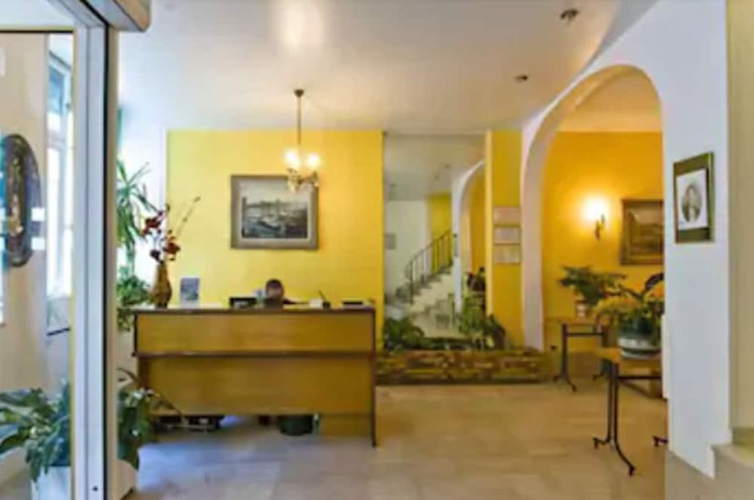 Imagen de los interiores del Hotel Cluny Sorbonne. Foto 13