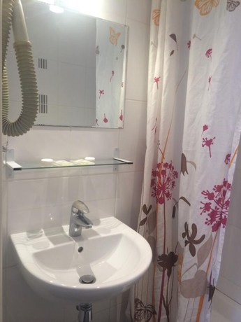 Imagen de la habitación del Hotel Cluny Sorbonne. Foto 8