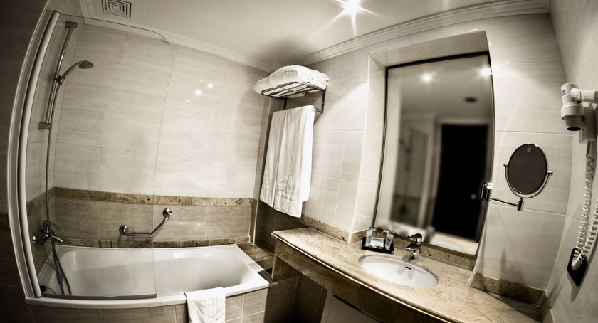 Imagen de la habitación del Hotel Cm Castell De Mar. Foto 4