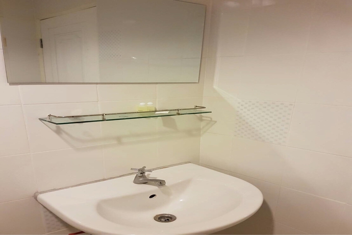 Imagen de la habitación del Hotel Cm House. Foto 12