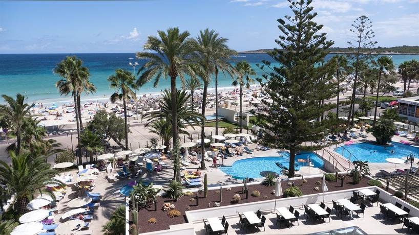 Imagen de la piscina del Hotel Cm Playa Del Moro. Foto 9