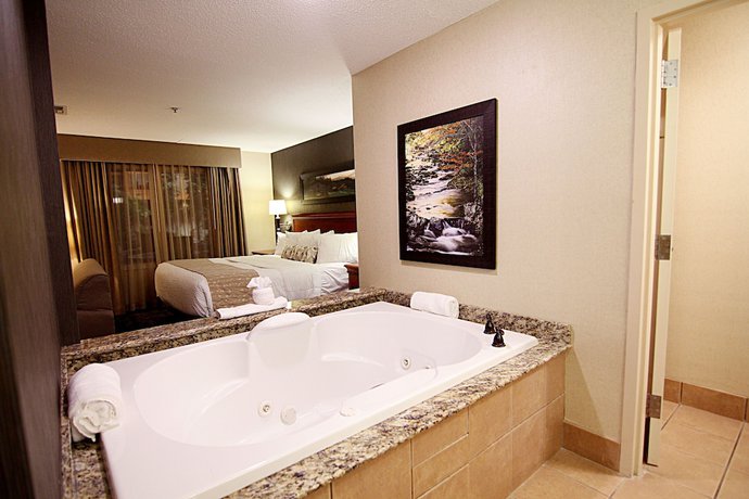 Imagen de la habitación del Hotel C'mon Inn And Suites. Foto 9