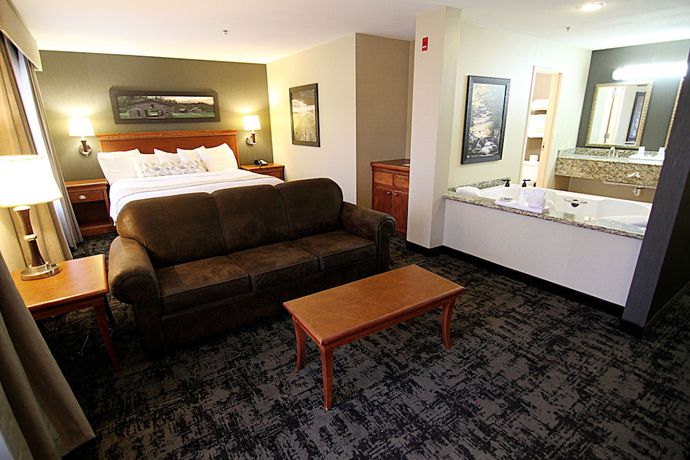 Imagen de la habitación del Hotel C'mon Inn And Suites. Foto 11