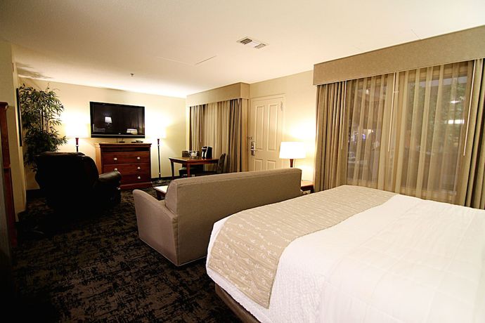 Imagen de la habitación del Hotel C'mon Inn And Suites. Foto 12