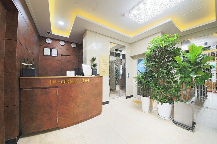 Imagen general del Hotel Cnc 1St Street Hotel. Foto 10