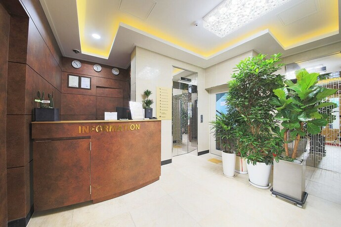 Imagen de los interiores del Hotel Cnc 1St Street Hotel. Foto 39