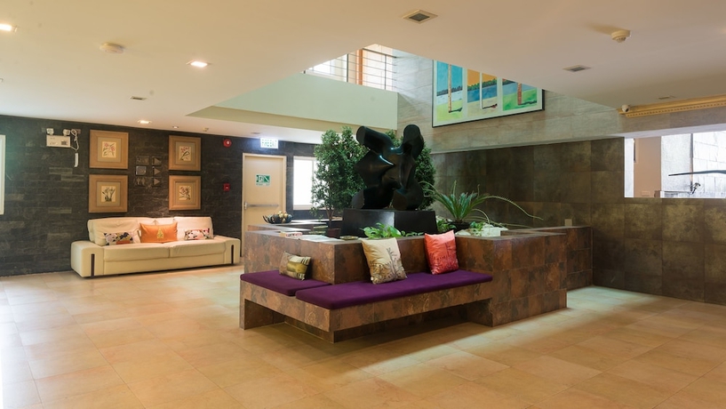 Imagen de los interiores del Hotel Cnc Heritage. Foto 16