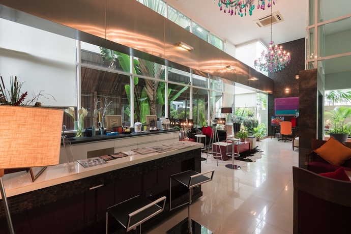 Imagen de los interiores del Hotel Cnc Heritage. Foto 18