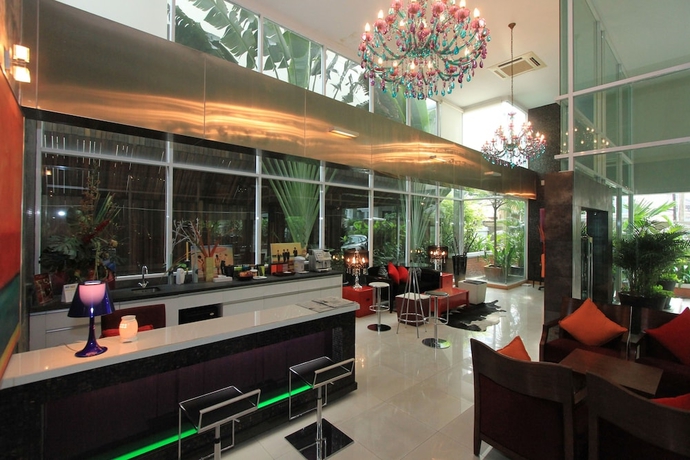Imagen de los interiores del Hotel Cnc Heritage. Foto 19