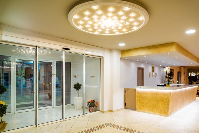 Imagen de los interiores del Hotel Cnic Gemini. Foto 17