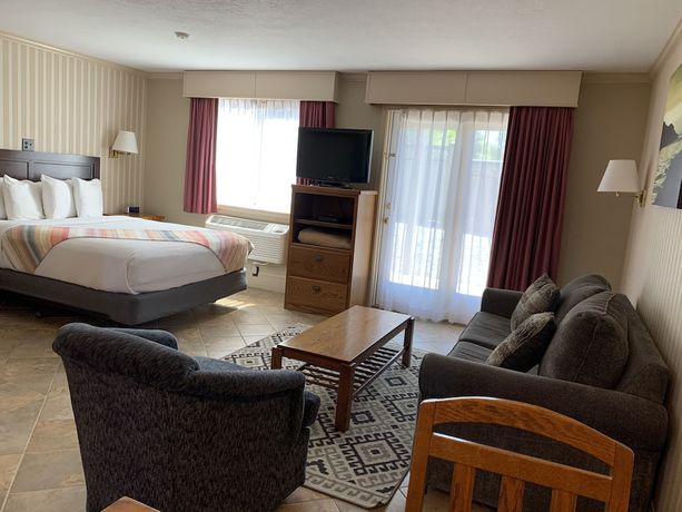 Imagen de la habitación del Hotel Coachman Inn And Suites. Foto 10