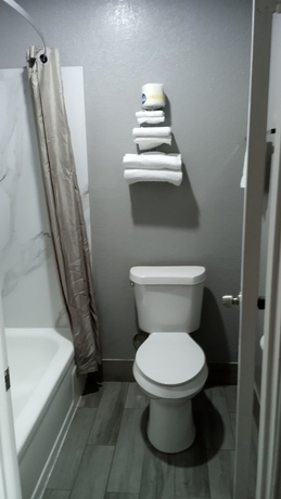 Imagen de la habitación del Hotel Coachman\'s Inn and Suites. Foto 15