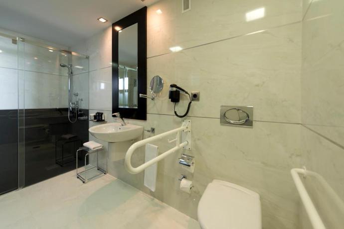 Imagen de la habitación del Hotel Córdoba Center. Foto 5