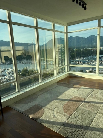 Imagen de los interiores del Hotel Coalharbour Vantage Point 1616. Foto 10