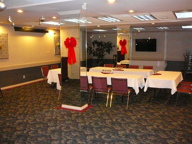 Imagen de los interiores del Hotel Coast Abbotsford and Suites. Foto 6