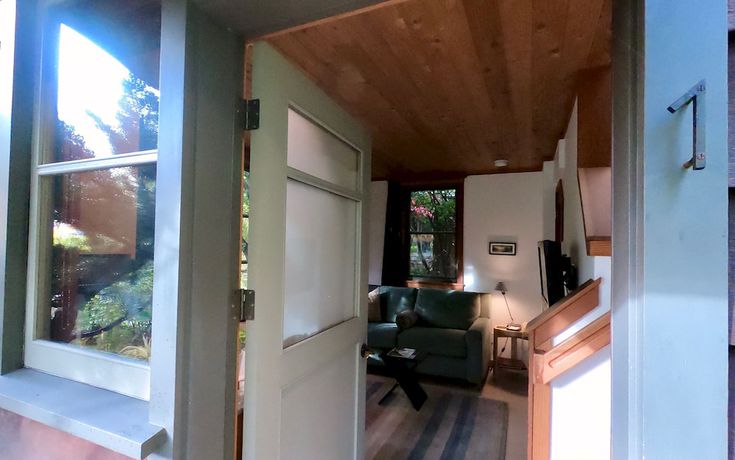 Imagen de la habitación del Hotel Coast Cabins. Foto 10