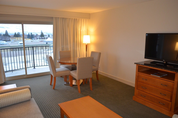 Imagen de los interiores del Hotel Coast Capri. Foto 11