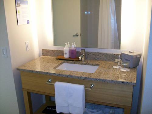 Imagen de la habitación del Hotel Coast Chilliwack By Apa. Foto 5