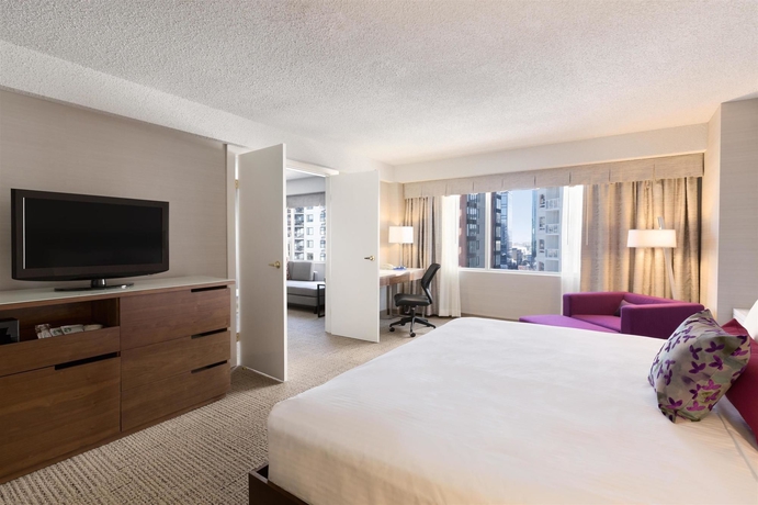 Imagen de la habitación del Hotel Coast Edmonton Plaza By Apa. Foto 5