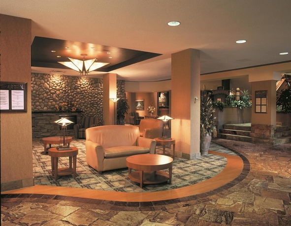 Imagen de los interiores del Hotel Coast Edmonton Plaza By Apa. Foto 15