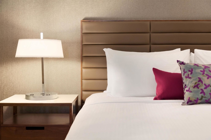 Imagen de la habitación del Hotel Coast Edmonton Plaza By Apa. Foto 10