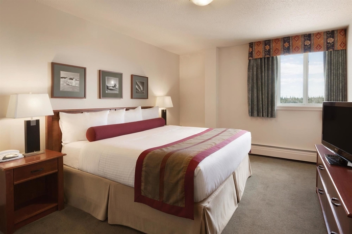Imagen de la habitación del Hotel Coast Fraser Tower. Foto 4
