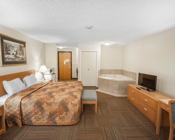 Imagen de la habitación del Hotel Coast Hinton. Foto 8