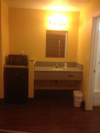 Imagen de la habitación del Hotel Coast Inn, Oceanside. Foto 15
