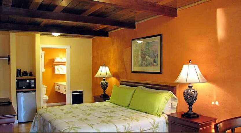 Imagen general del Hotel Coast Inn and Spa Fort Bragg. Foto 2